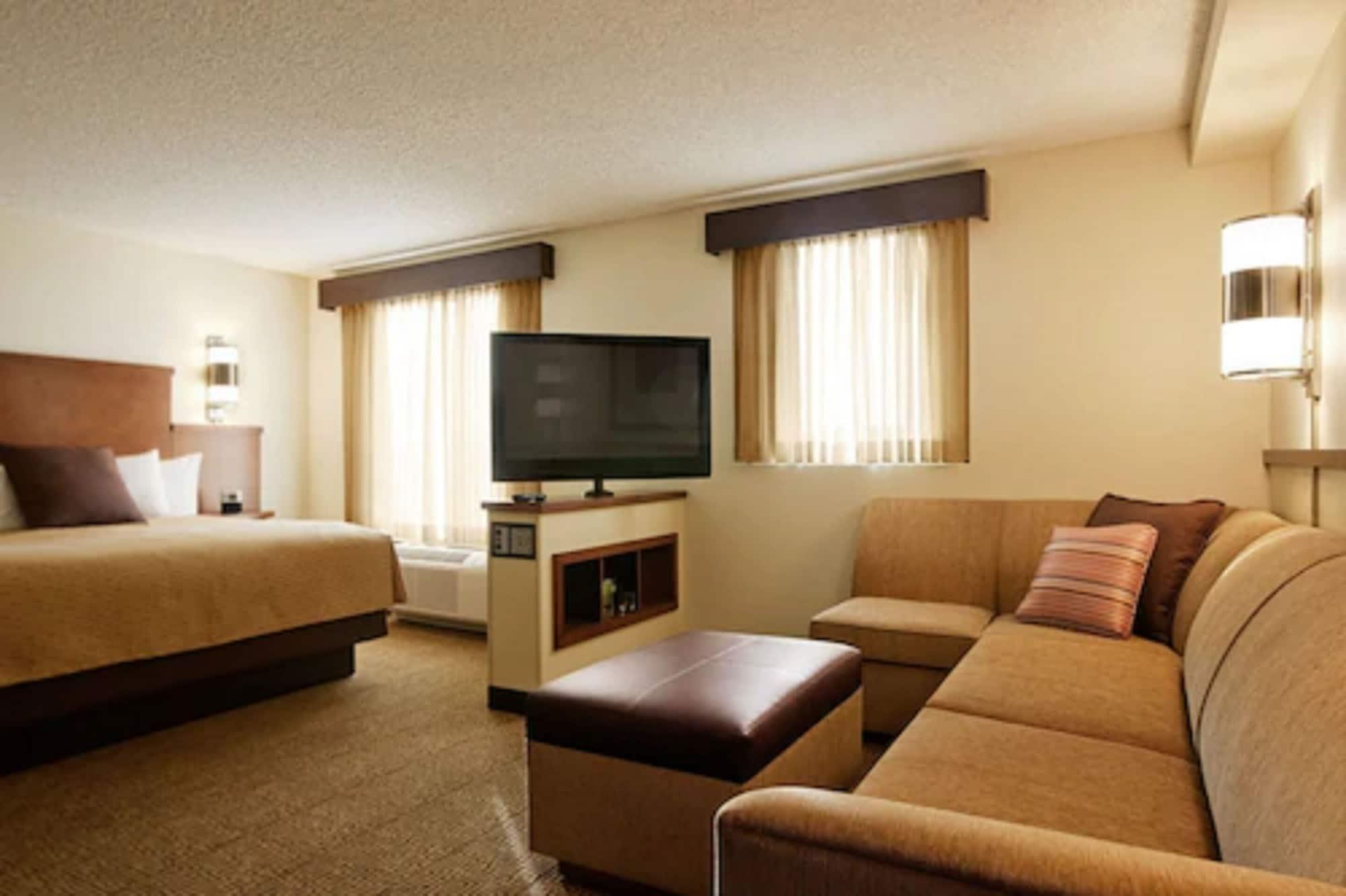 Hyatt Place Riverside Downtown Экстерьер фото