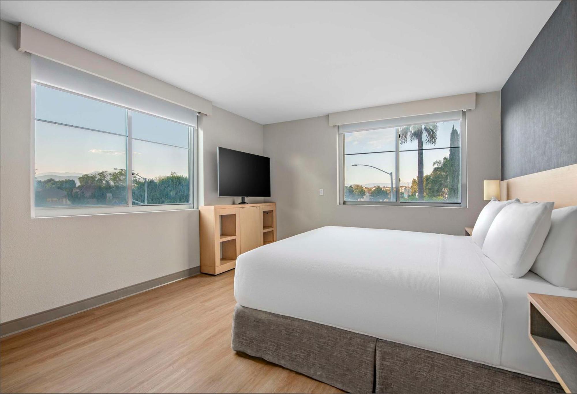 Hyatt Place Riverside Downtown Экстерьер фото