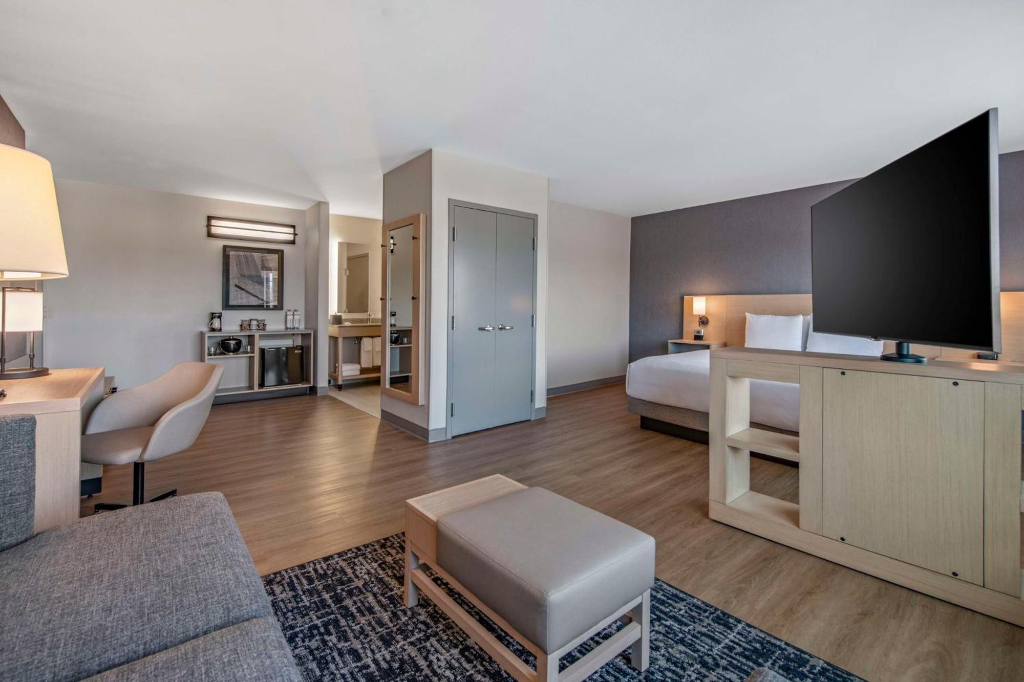 Hyatt Place Riverside Downtown Экстерьер фото