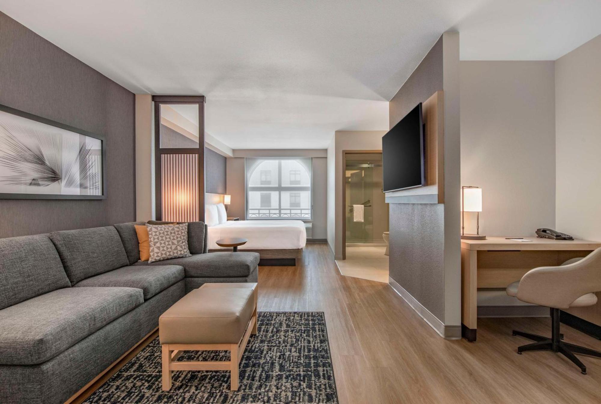 Hyatt Place Riverside Downtown Экстерьер фото