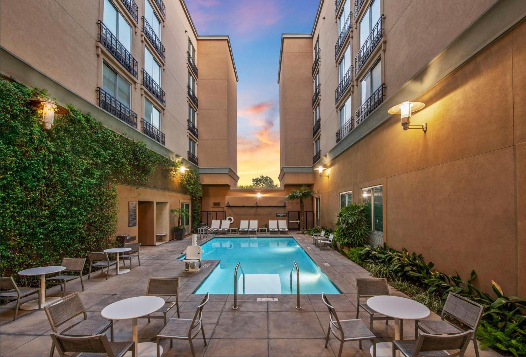 Hyatt Place Riverside Downtown Экстерьер фото