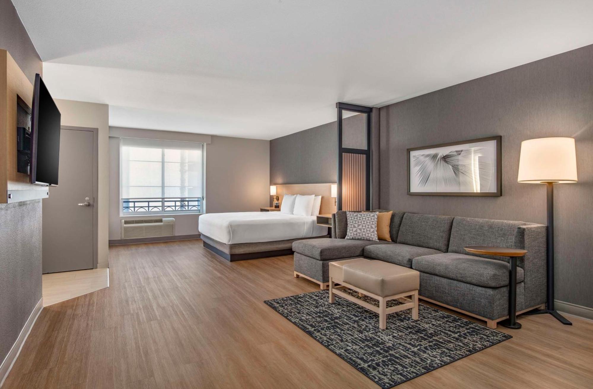 Hyatt Place Riverside Downtown Экстерьер фото
